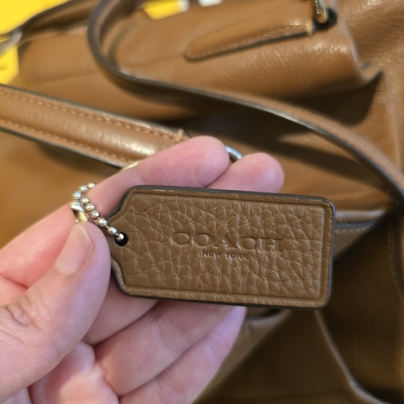 Coach New York Brown pebbled leather slouch handbag See Photos - Picture 13 of 16